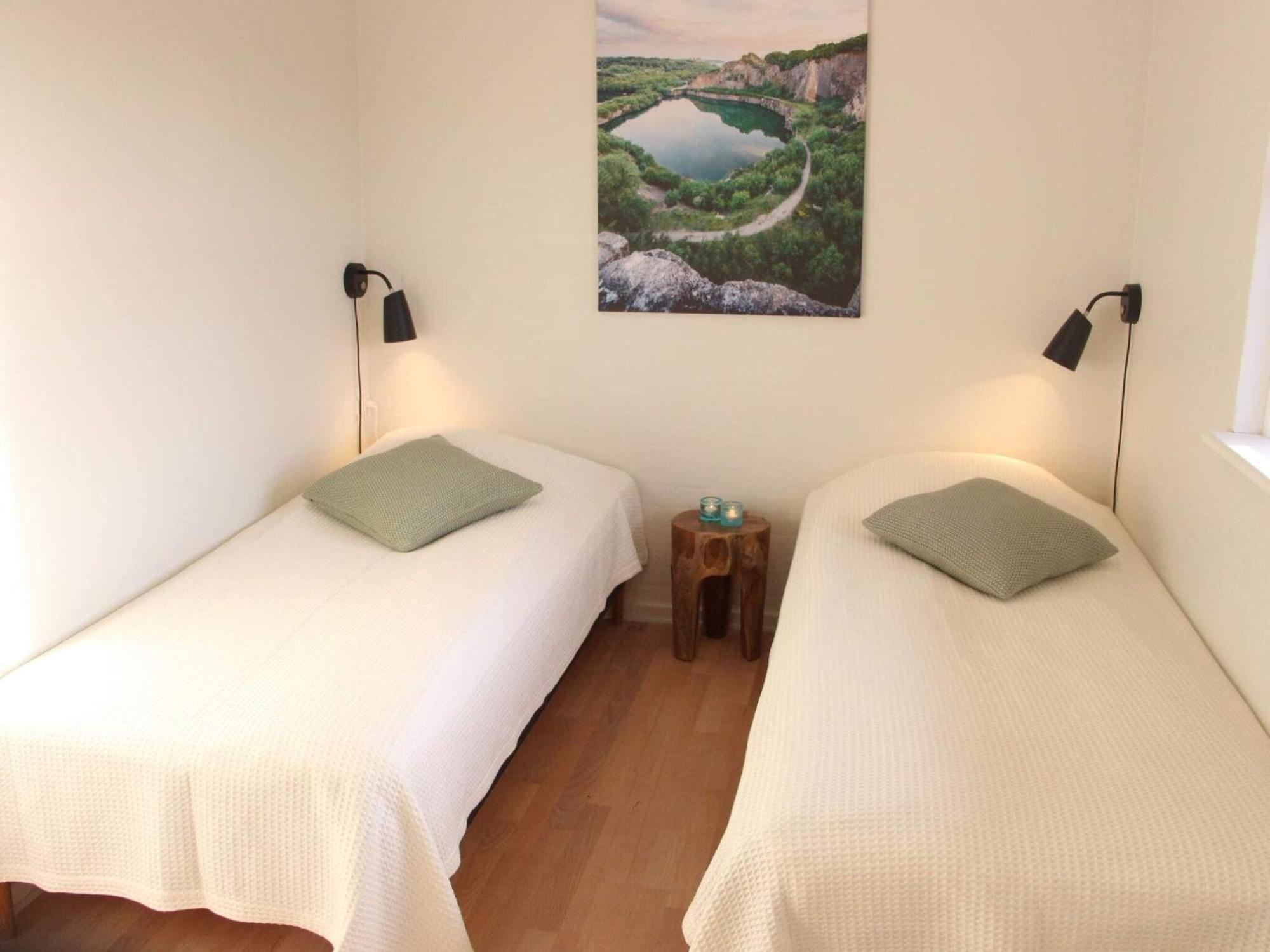 רונה 4 Person Holiday Home In R Nne מראה חיצוני תמונה